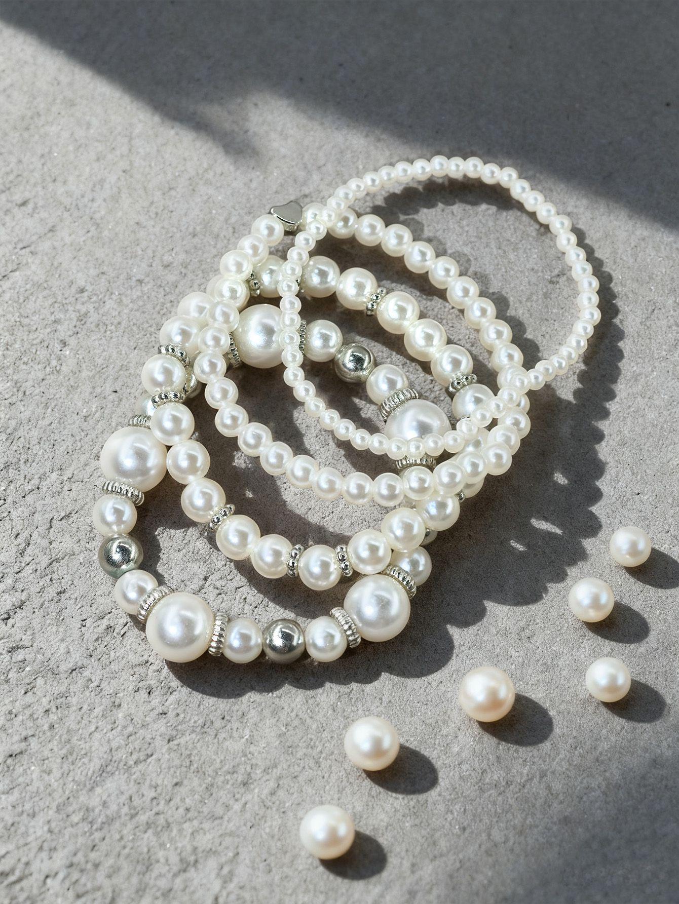 Stackable Leaf Charm Beaded Bracelet - Silver · Standard
