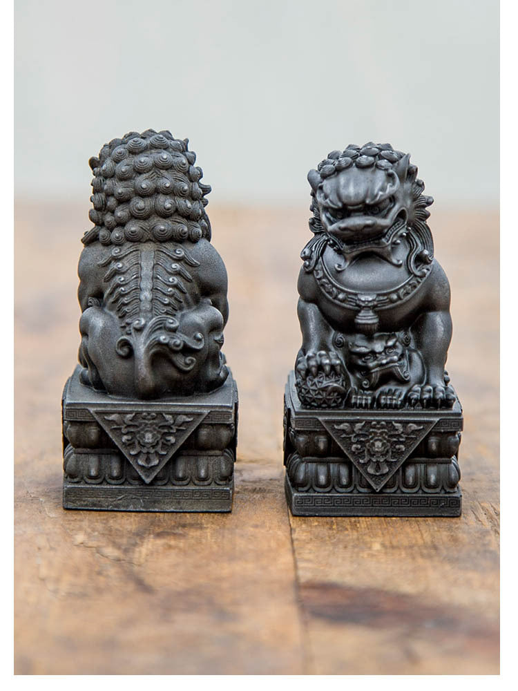 Tea Table Guardian Stone Lion - 13.5 cm - Lioness - Classic Stone